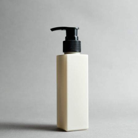 Bouteille carrée en PP PCR de 100 ml